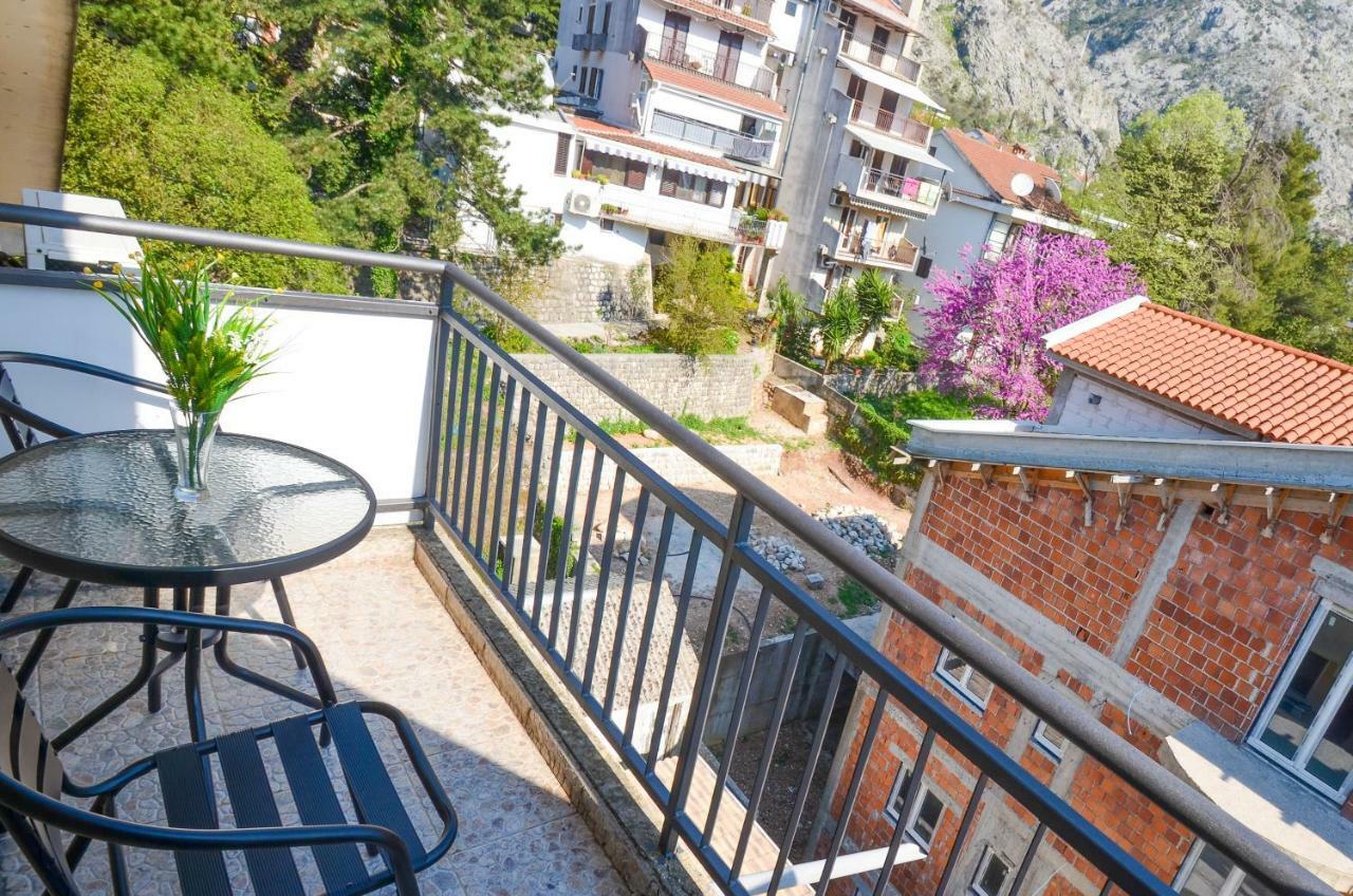 Apartment Barona โกตอร์ ภายนอก รูปภาพ