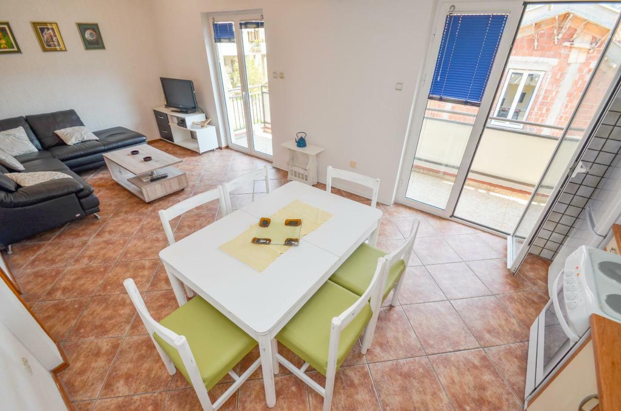 Apartment Barona โกตอร์ ภายนอก รูปภาพ