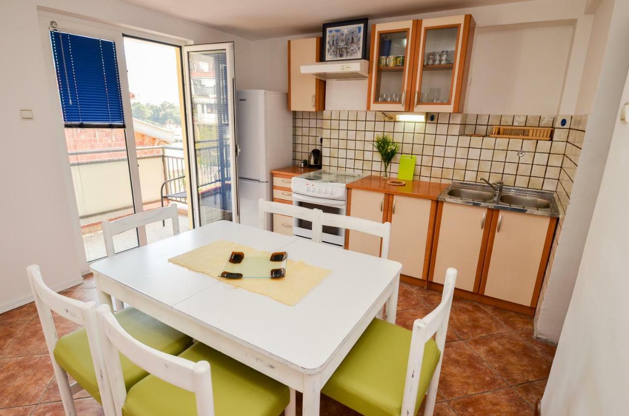 Apartment Barona โกตอร์ ภายนอก รูปภาพ