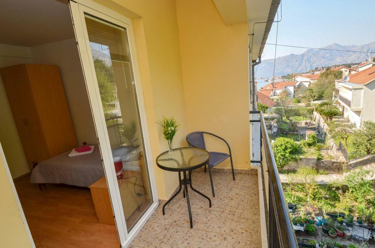 Apartment Barona โกตอร์ ภายนอก รูปภาพ